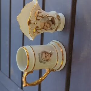 A Capsco Washington Survivor Co. Martha and George Washington